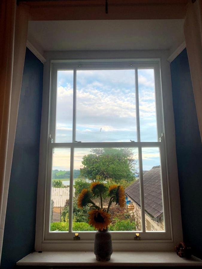 Bed and Breakfast Dylan Thomas Sea View Laugharne Zewnętrze zdjęcie